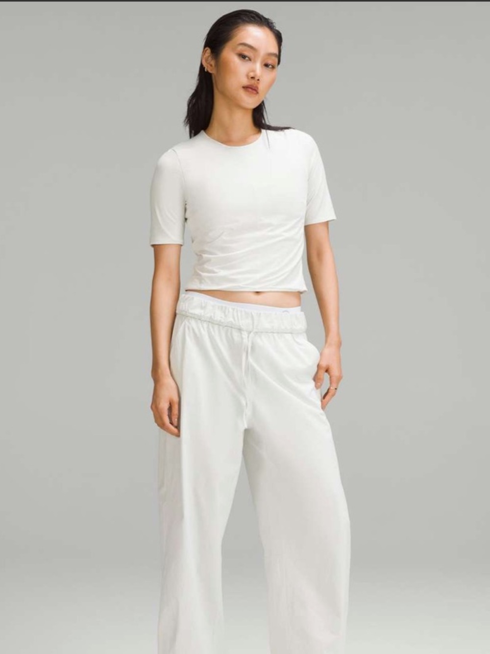 Lululemon Tight-Fit Lined T-Shirt
Bone